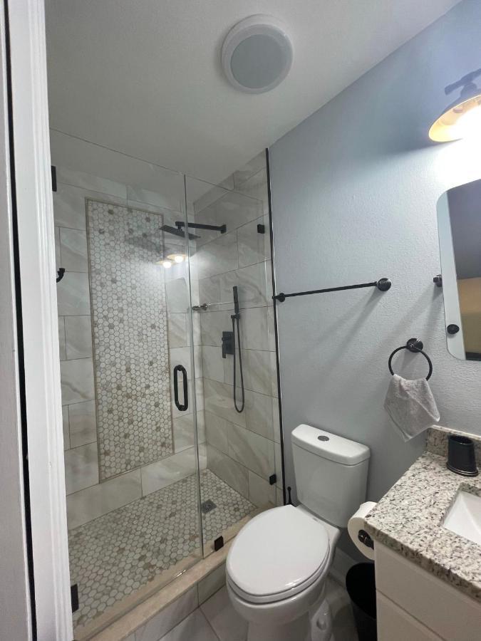 Apartment Twelve Oaks Modern Independent
